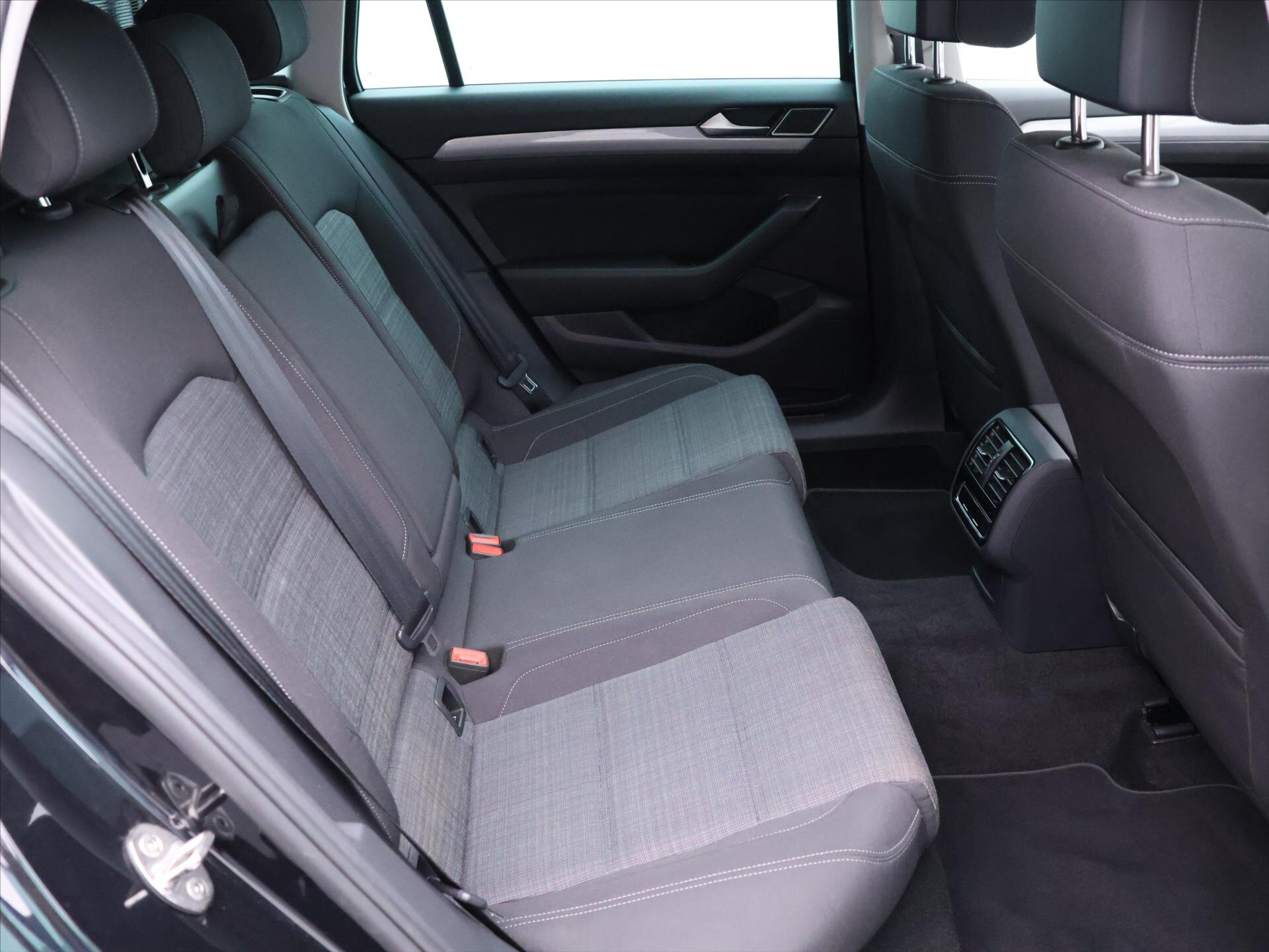 Volkswagen Passat Kombi 2,0 l 147 kw