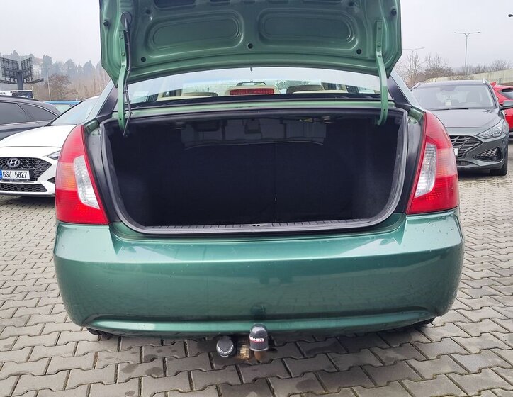 Hyundai Accent Hatchback 1,4 l 71 kw