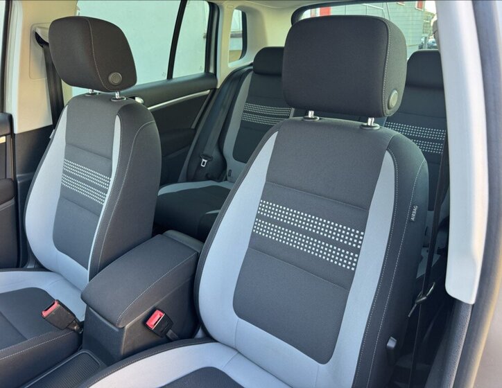 Volkswagen Tiguan SUV / Terénní 2,0 l 81 kw