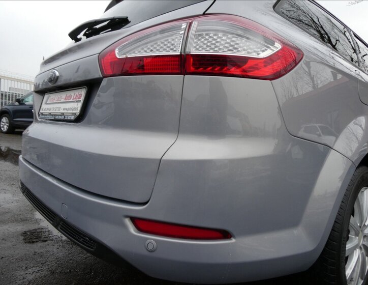 Ford Mondeo Kombi 1,6 l 85 kw