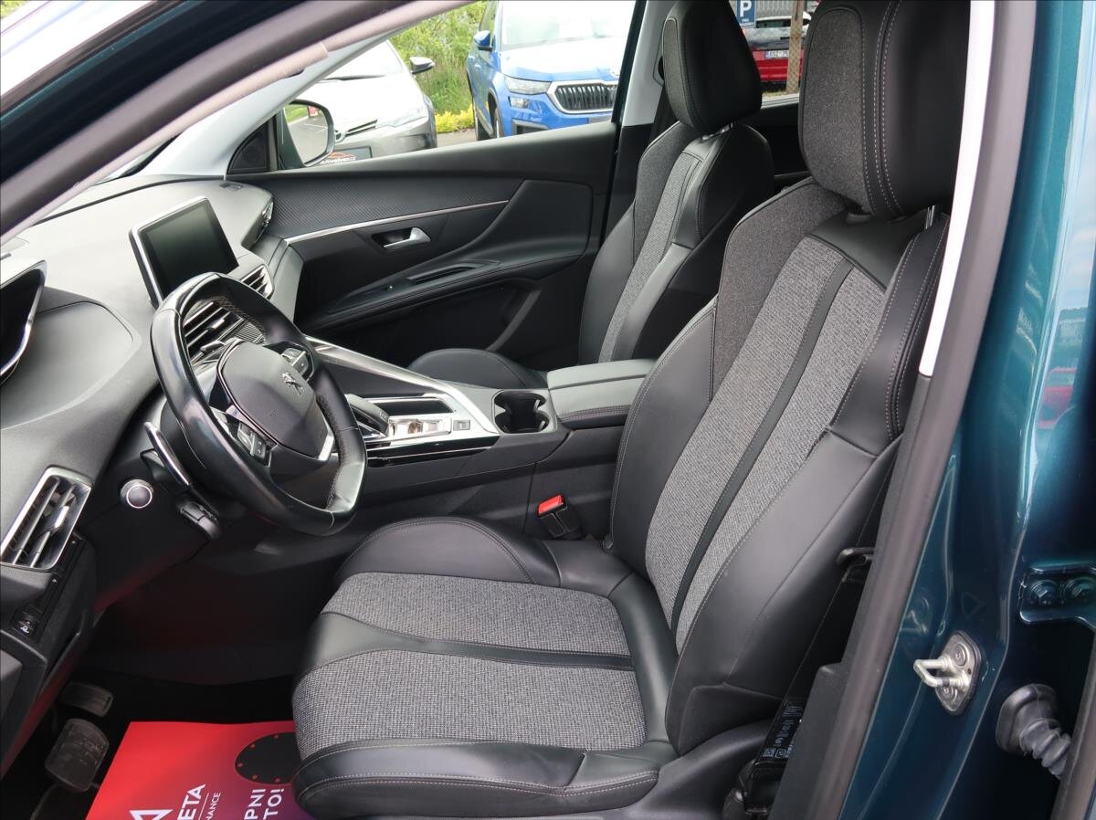 Peugeot 5008 SUV / Terénní 1,2 l 96 kw