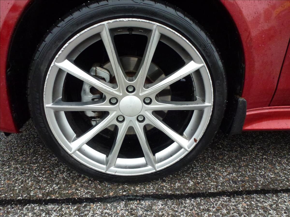 Mitsubishi Lancer Hatchback 2,0 l 217 kw