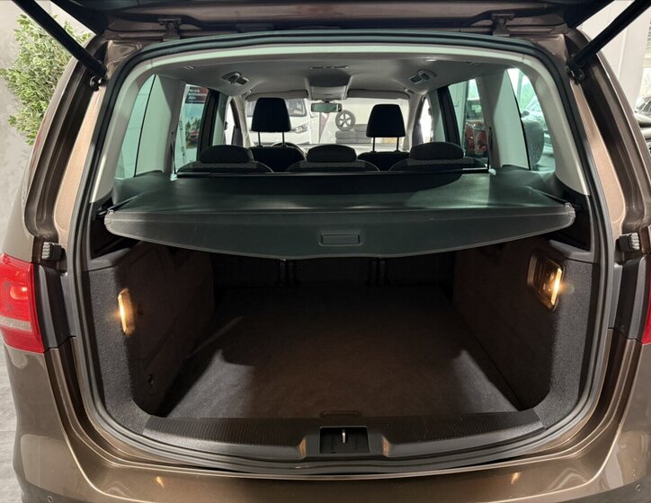 Volkswagen Sharan MPV 2,0 l 103 kw