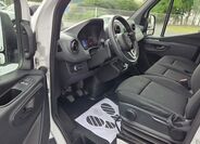 Mercedes-Benz Sprinter 9