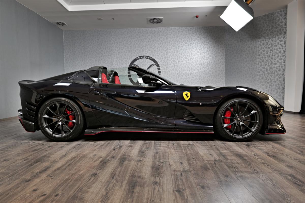 Ferrari 812