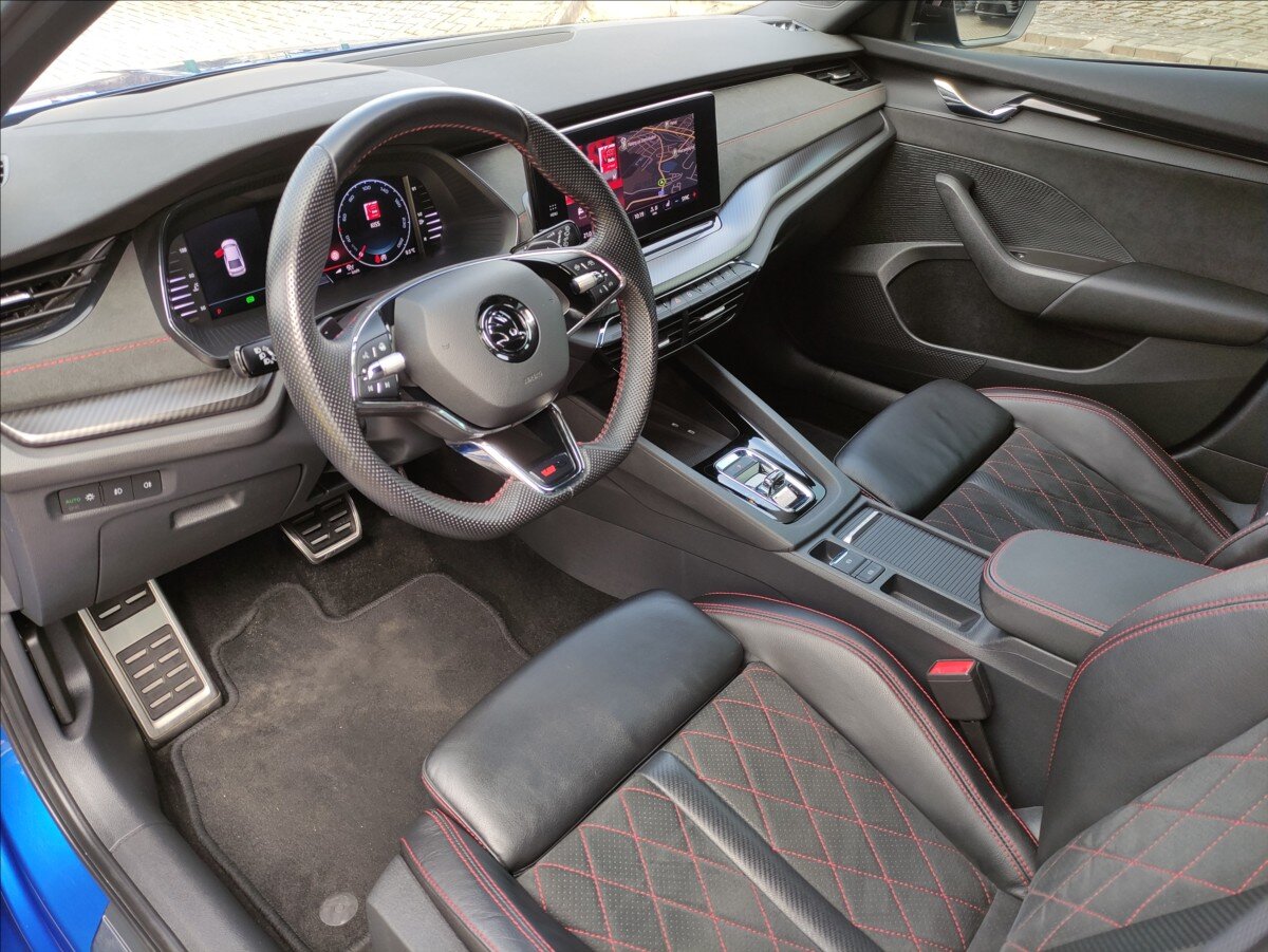 Škoda Octavia Sedan / Limuzína 2,0 l 180 kw