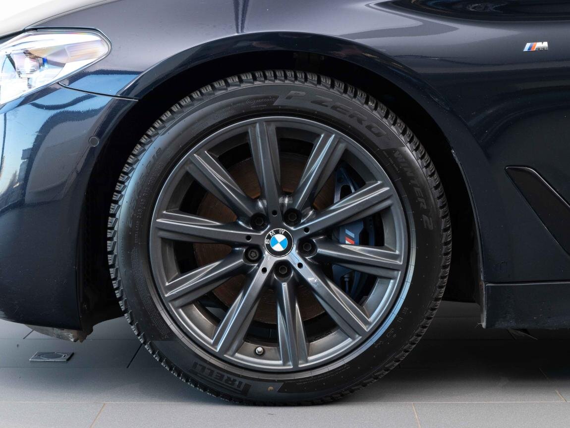 BMW Řada 5 Sedan 3,0 l 195 kw