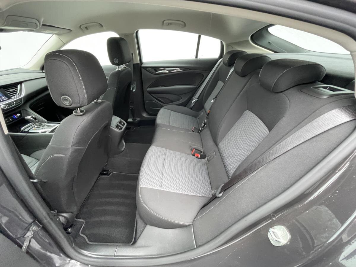 Opel Insignia Liftback 2,0 l 147 kw