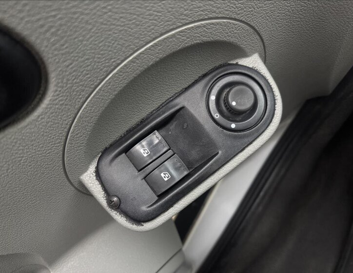 Renault Master Skříň 2,5 l 74 kw