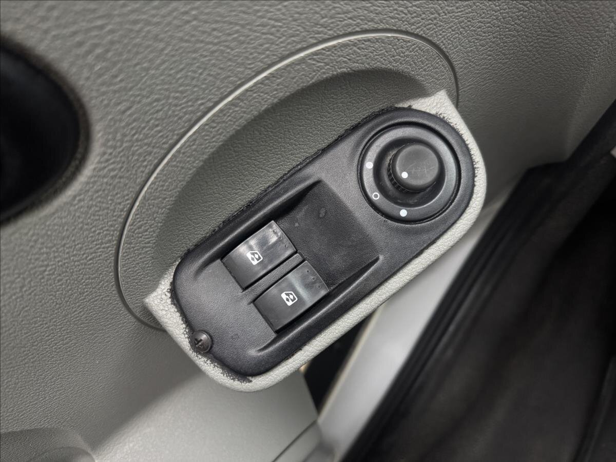 Renault Master Skříň 2,5 l 74 kw