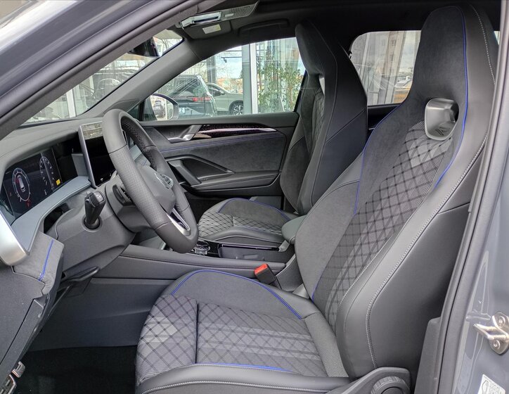 Volkswagen Tayron SUV / Terénní 2,0 l 195 kw