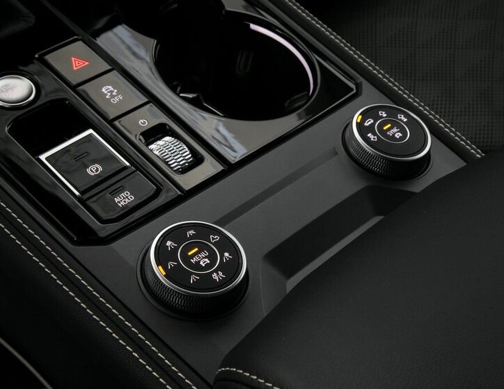 Volkswagen Touareg SUV 3,0 l 170 kw