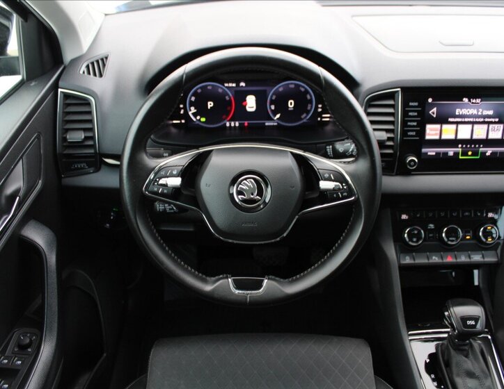 Škoda Karoq SUV / Terénní 1,5 l 110 kw