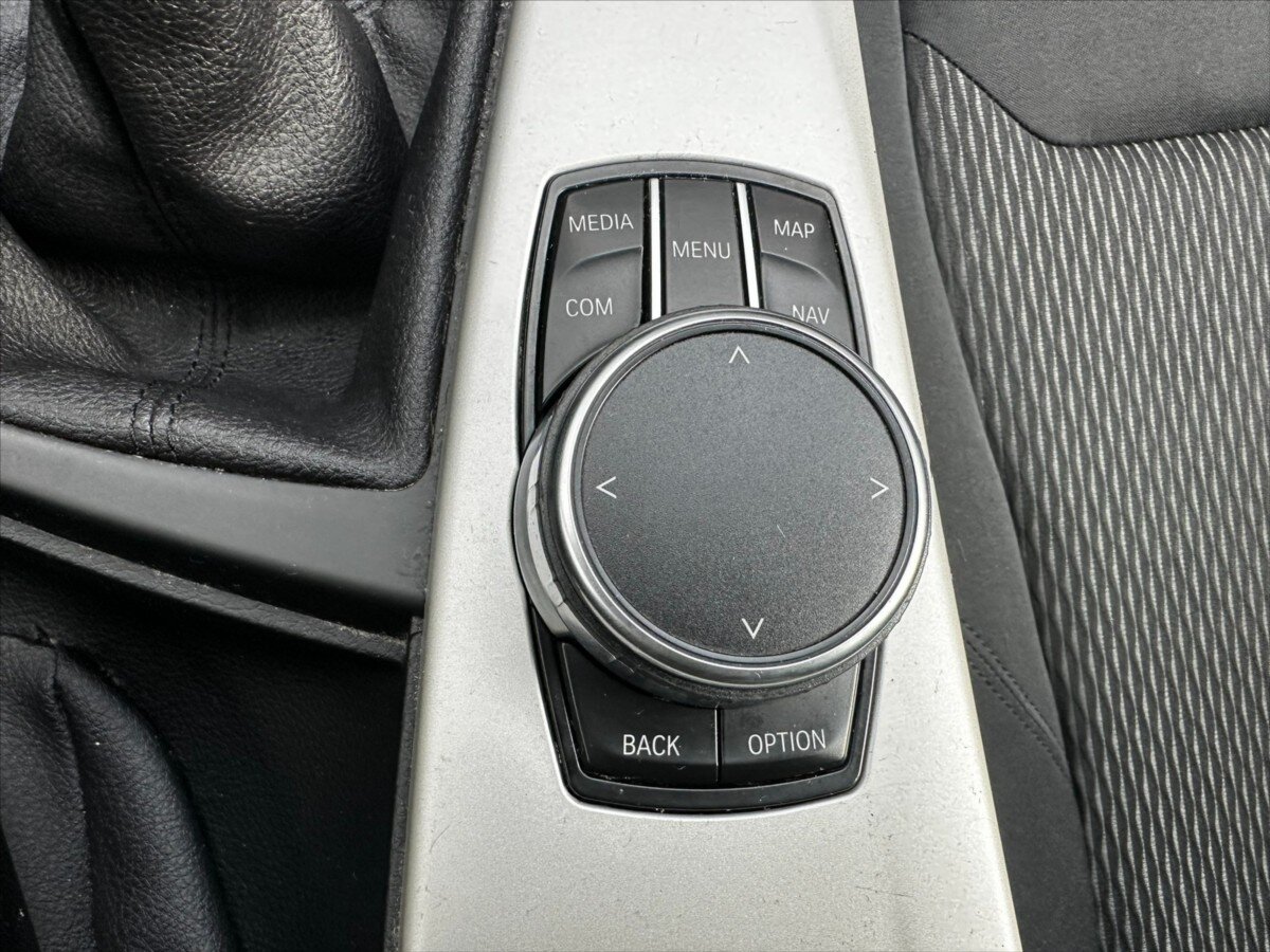 BMW Řada 3 Kombi 2,0 l 120 kw