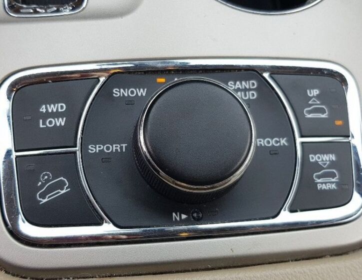 Jeep Grand Cherokee 11