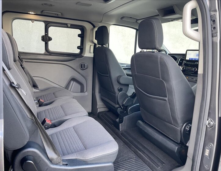 Ford Tourneo Custom MPV 2,0 l 136 kw