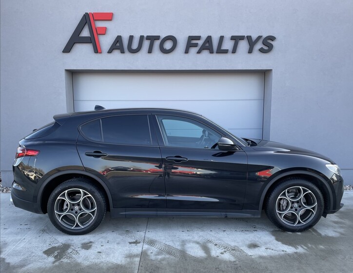 Alfa Romeo Stelvio 2