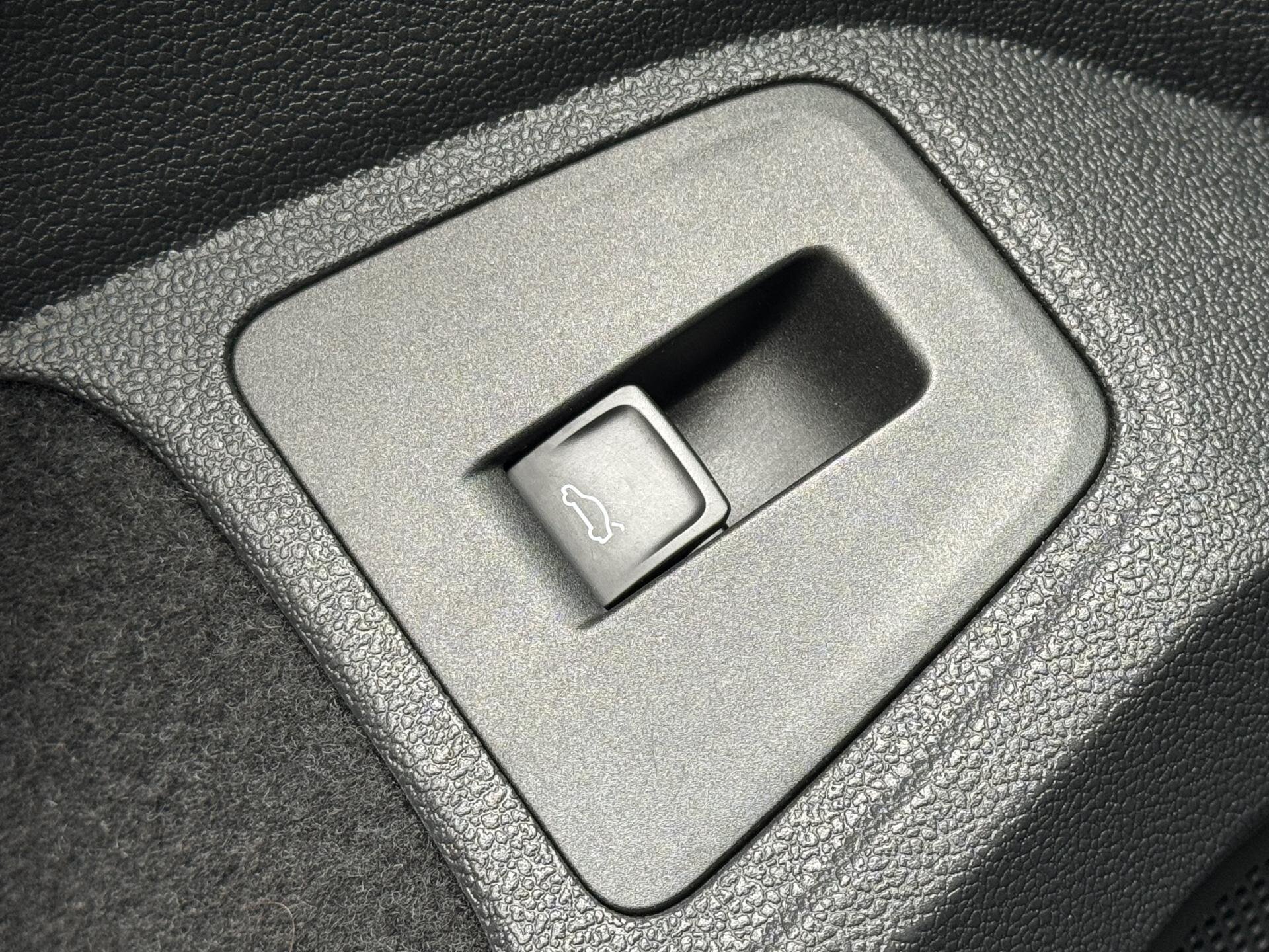 Volkswagen Tiguan SUV / Terénní 2,0 l 132 kw