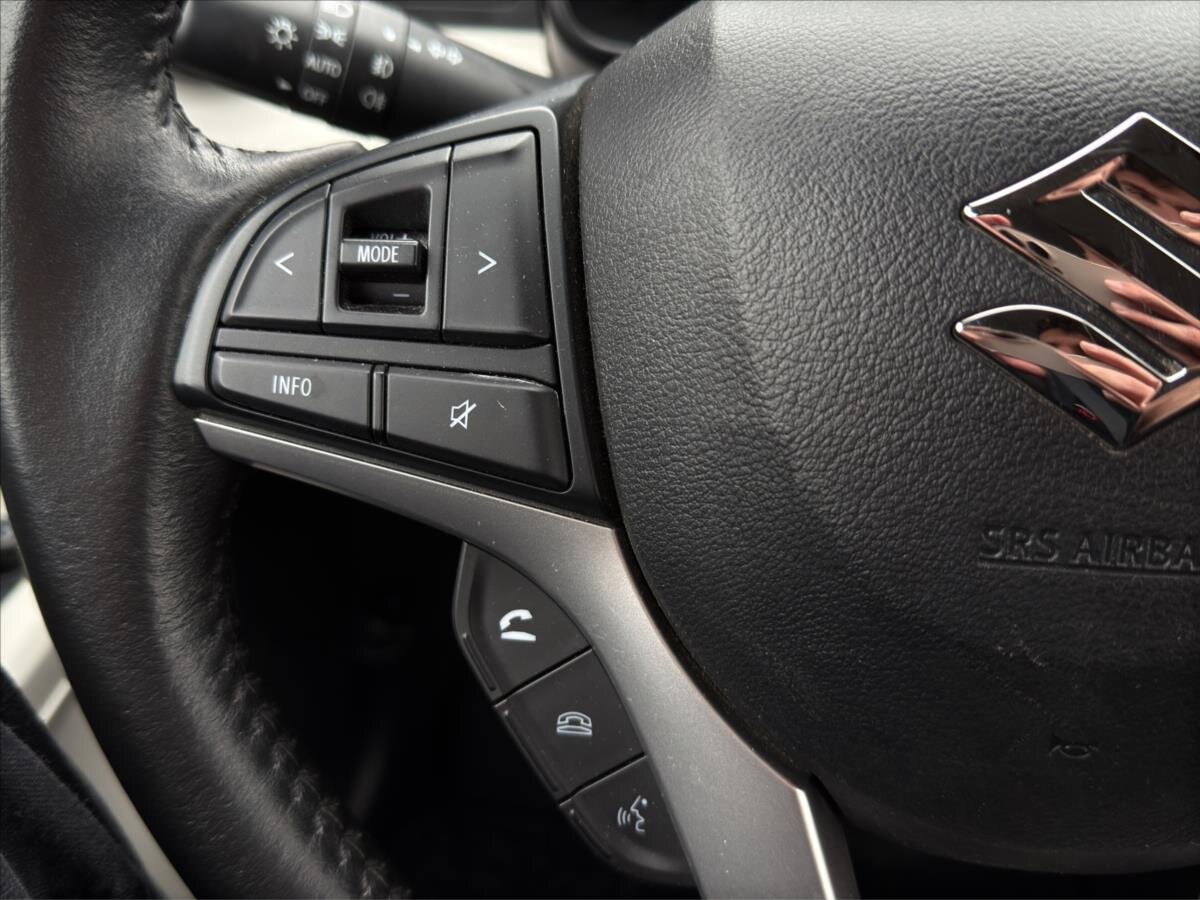 Suzuki Ignis Hatchback 1,2 l 66 kw