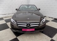 Mercedes-Benz Třídy E Sedan 2,0 l 143 kw
