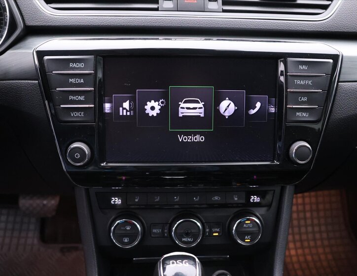 Škoda Superb Liftback 2,0 l 140 kw