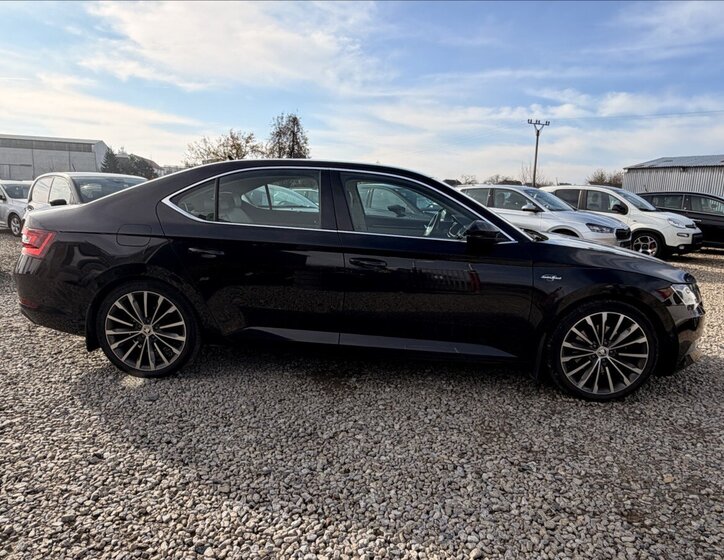 Škoda Superb Liftback 2,0 l 140 kw