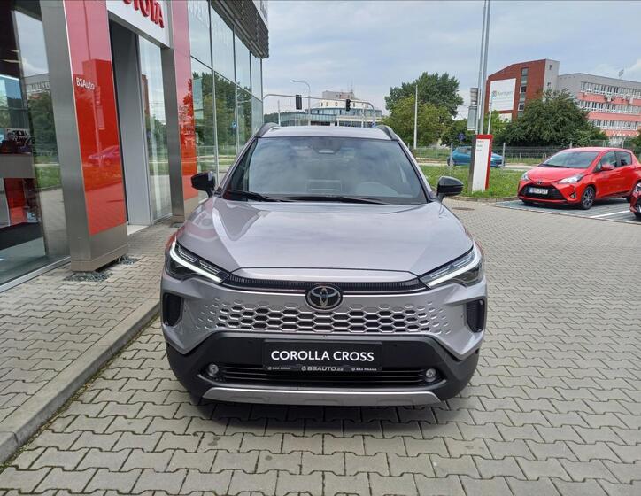 Toyota Corolla Cross 2