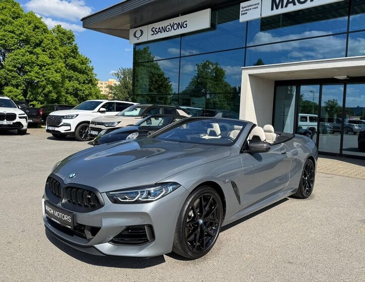 BMW Řada 8 Kabriolet 4,4 l 390 kw
