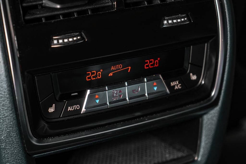 BMW XM SUV 4,4 l 360 kw