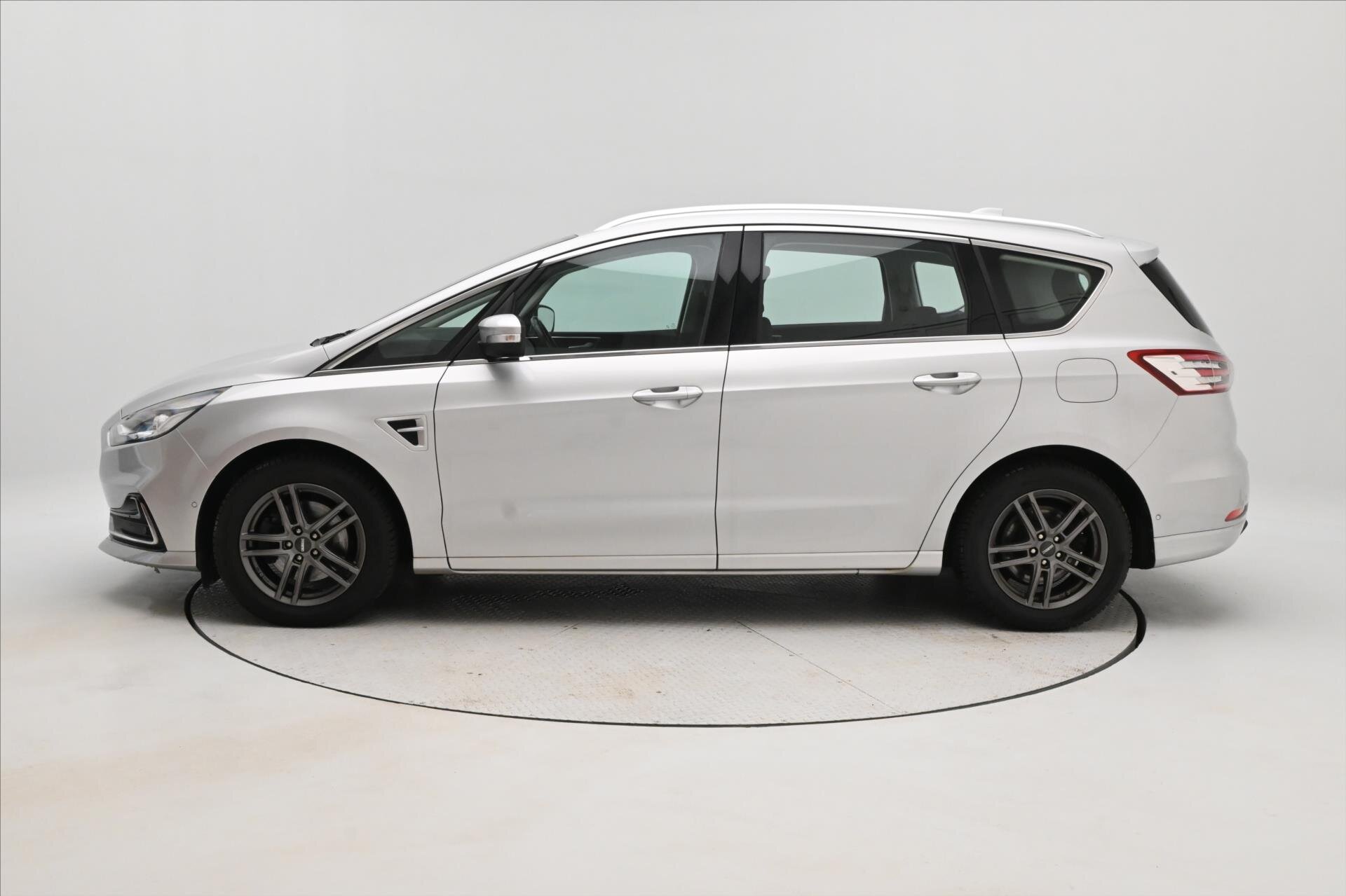 Ford S-MAX MPV 2,0 l 140 kw