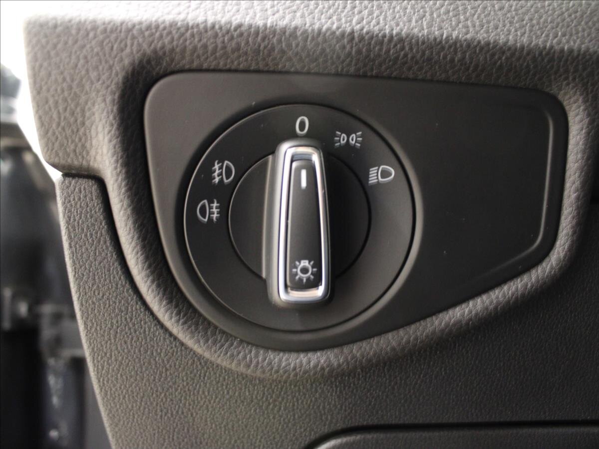 Volkswagen Touran SUV / Terénní 1,2 l 81 kw