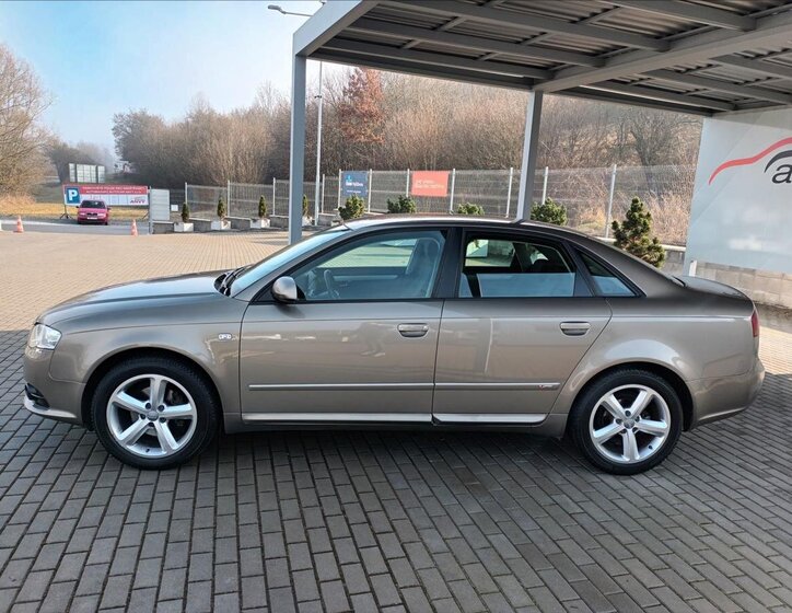 Audi A4 Sedan / Limuzína 1,9 l 85 kw