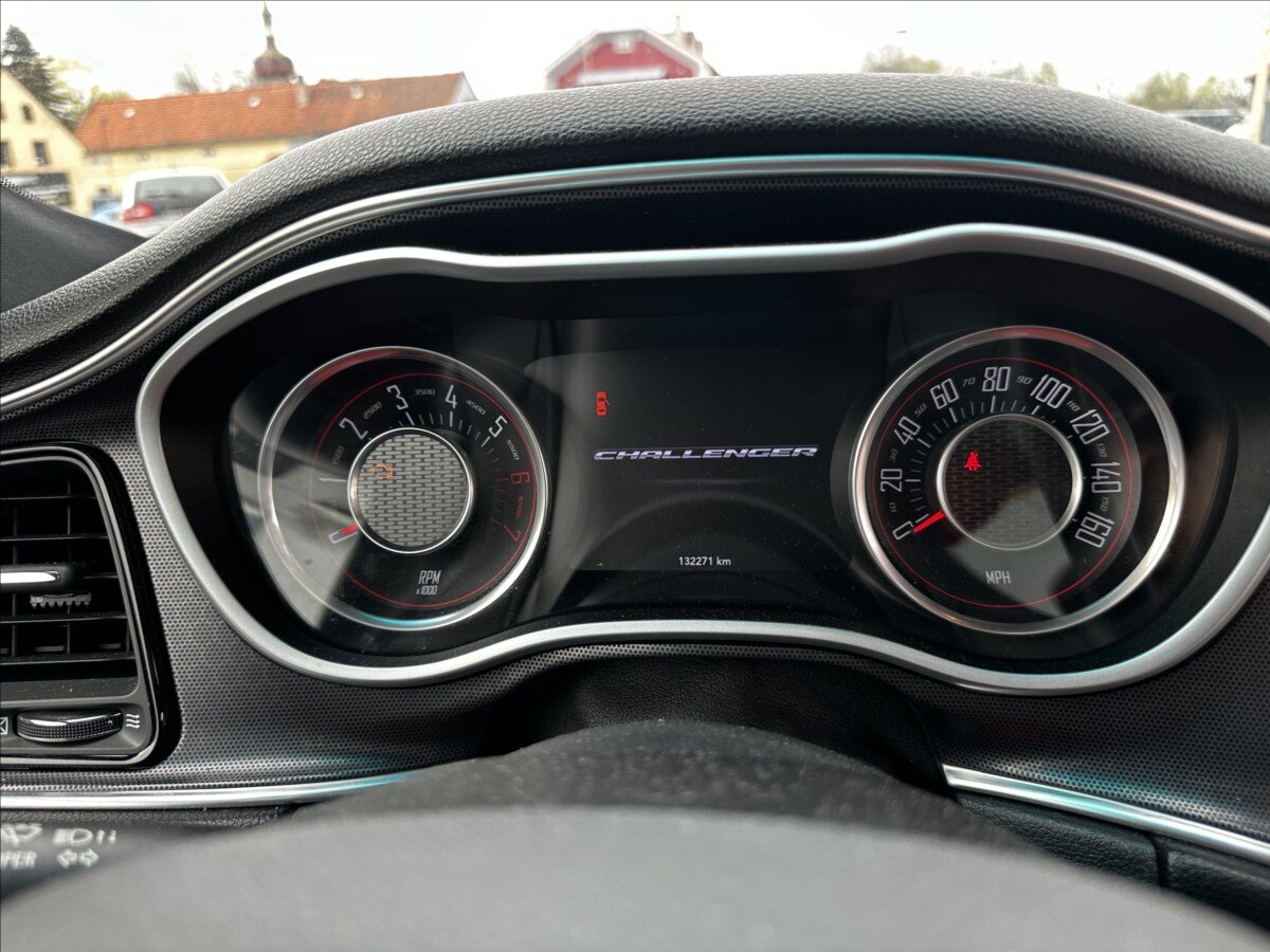 Dodge Challenger Kupé 5,7 l 277 kw
