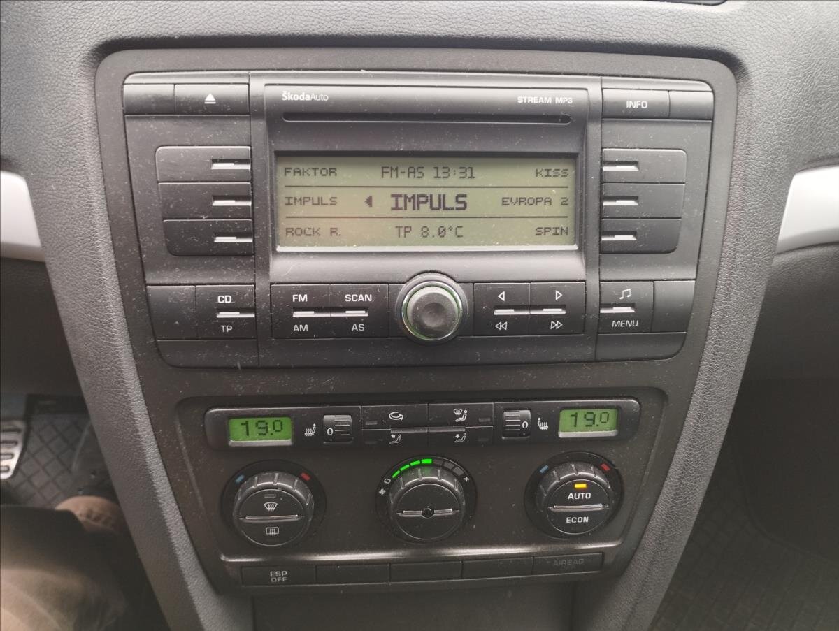 Škoda Octavia Kombi 2,0 l 103 kw