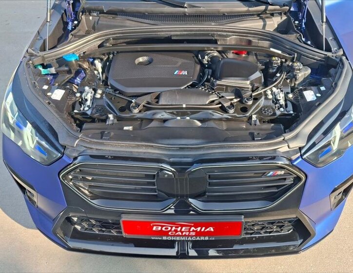 BMW X2 SUV / Terénní 2,0 l 221 kw