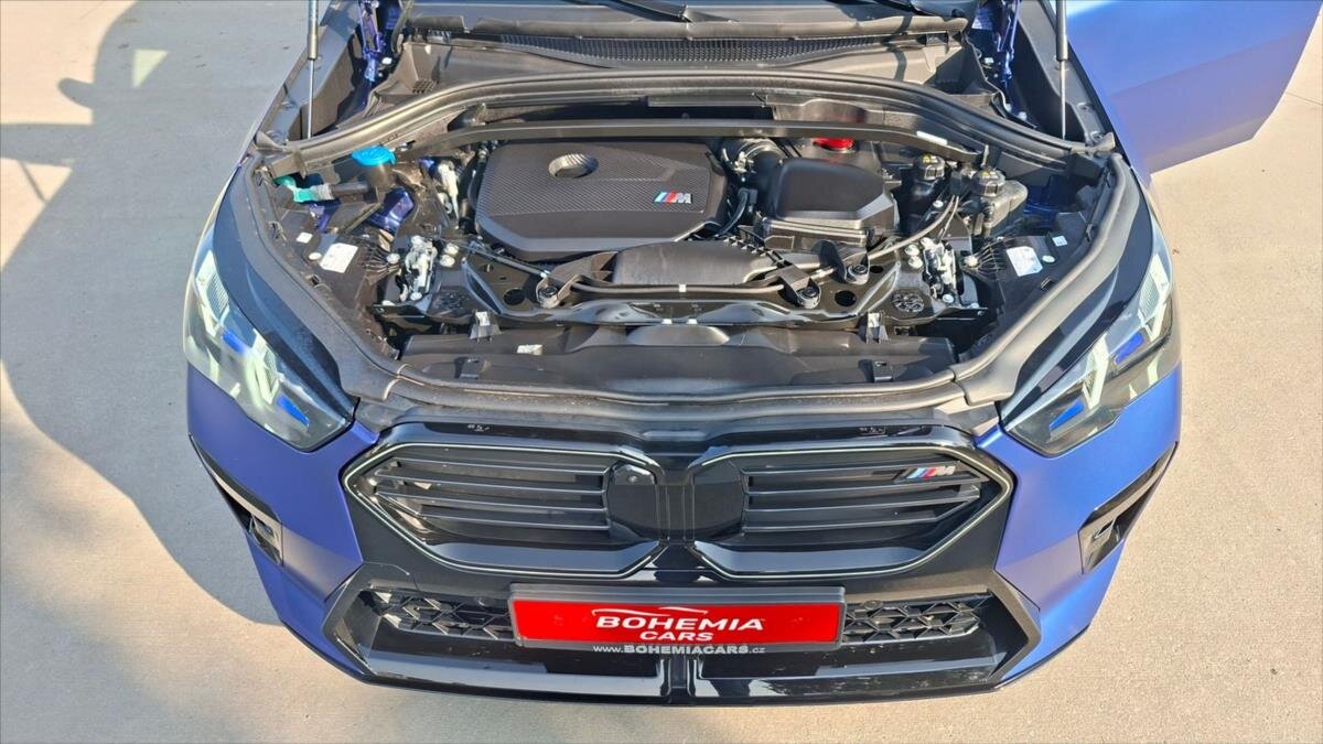 BMW X2 SUV / Terénní 2,0 l 221 kw