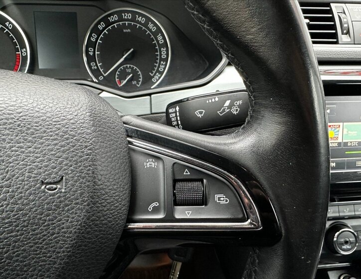 Škoda Superb Sedan / Limuzína 2,0 l 110 kw