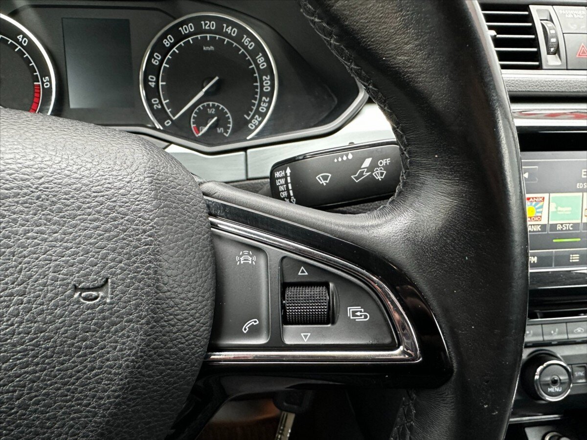 Škoda Superb Sedan / Limuzína 2,0 l 110 kw