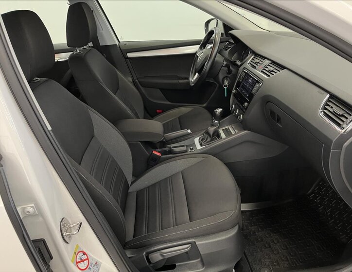 Škoda Octavia Liftback 1,8 l 132 kw