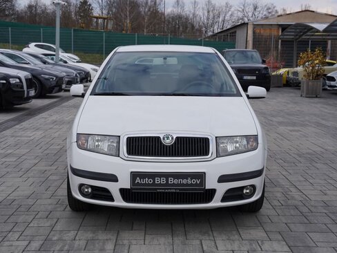 Škoda Fabia Sedan / Limuzína 1,2 l 47 kw