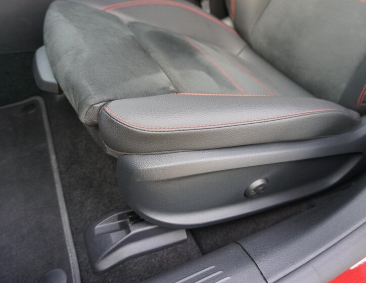 Mercedes-Benz CLA Kombi 2,0 l 225 kw