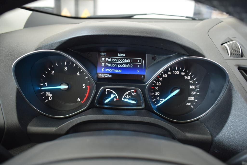 Ford Kuga SUV / Terénní 2,0 l 110 kw