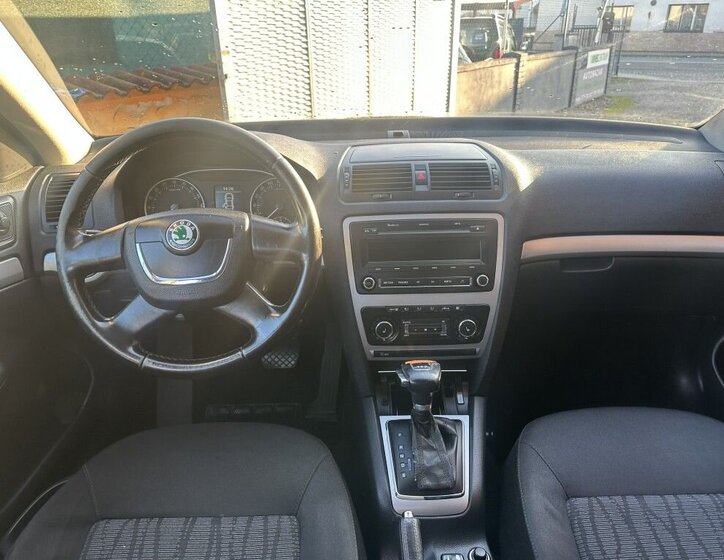 Škoda Octavia 10