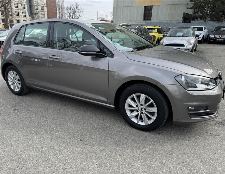 Volkswagen Golf Hatchback 1,2 l 63 kw