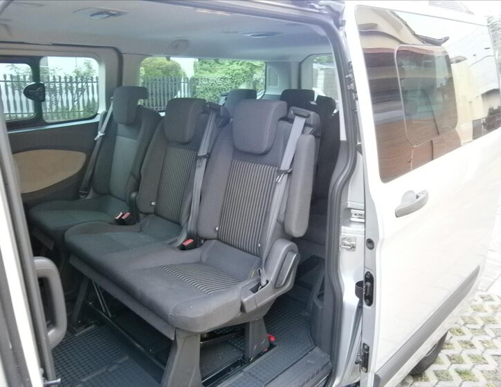 Ford Tourneo Custom 13