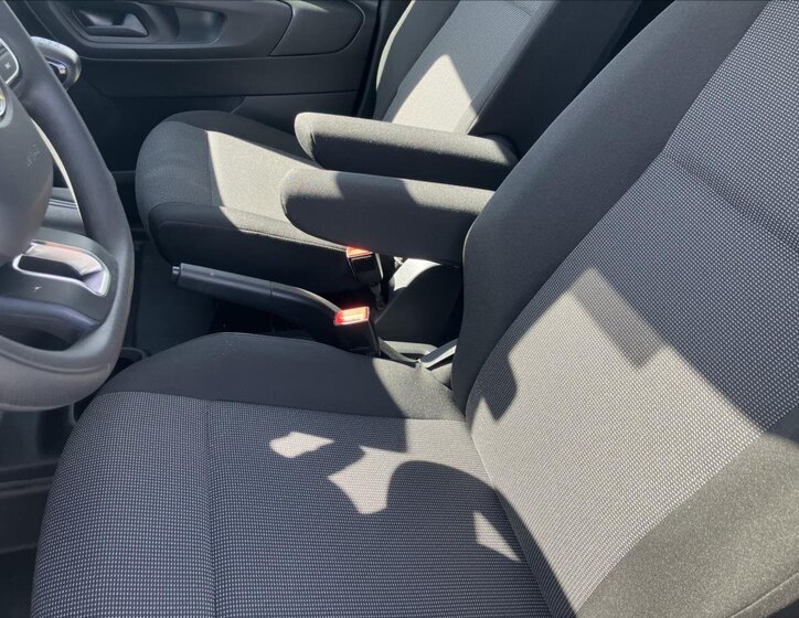 Toyota ProAce Kombi 1,2 l 81 kw