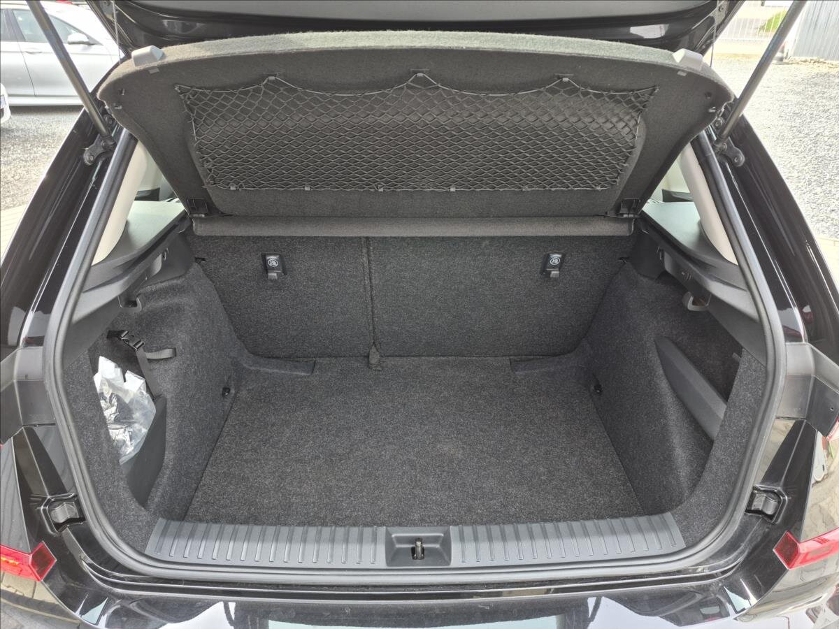 Škoda Kamiq Hatchback 999,0 70 kw