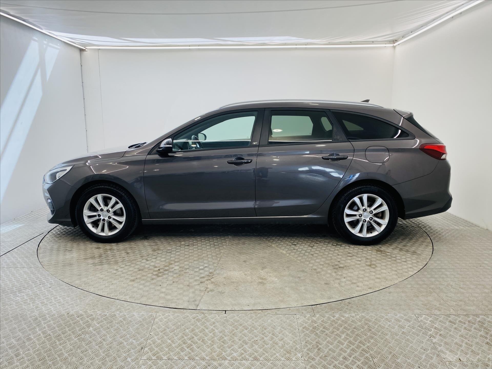 Hyundai i30 Kombi 1,4 l 103 kw