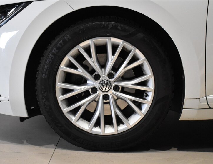 Volkswagen Arteon Liftback 1,5 l 110 kw