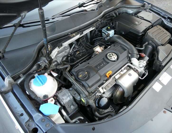 Volkswagen Passat Kombi 1,4 l 90 kw